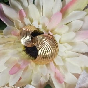 Vintage Krementz Double Swirl Brooch/Pin